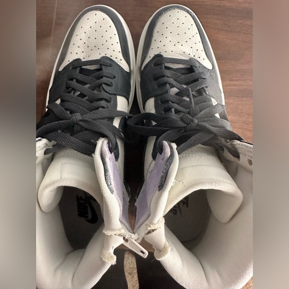 Nike Air Jordan 1. Women’s size 11. - Picture 7 of 11